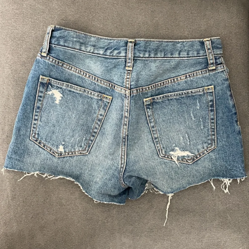 NWT Free People jean shorts size 26. Distressed